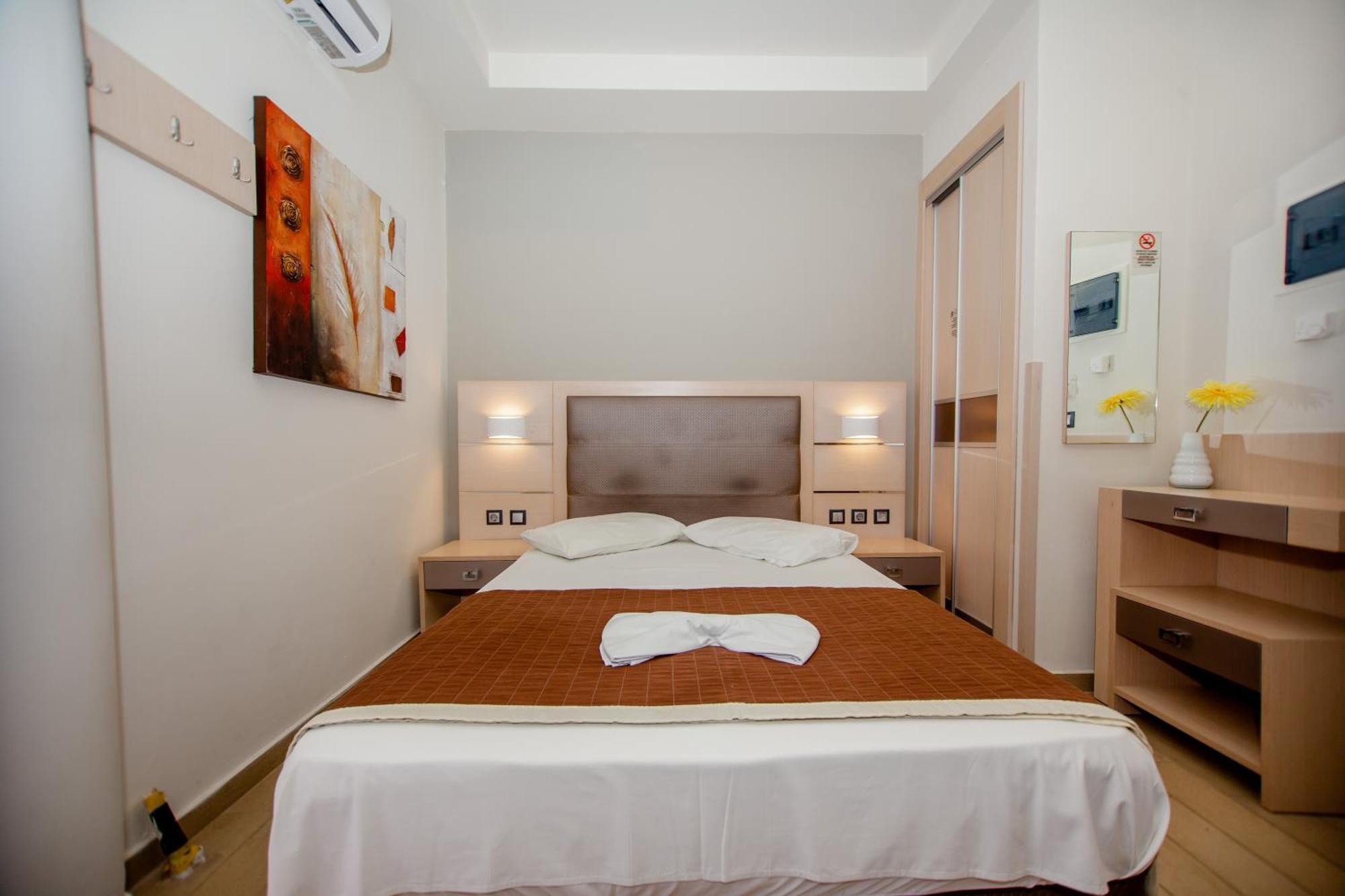 Amalia Mare Sea View Apartment Nea Vrasna Exterior photo